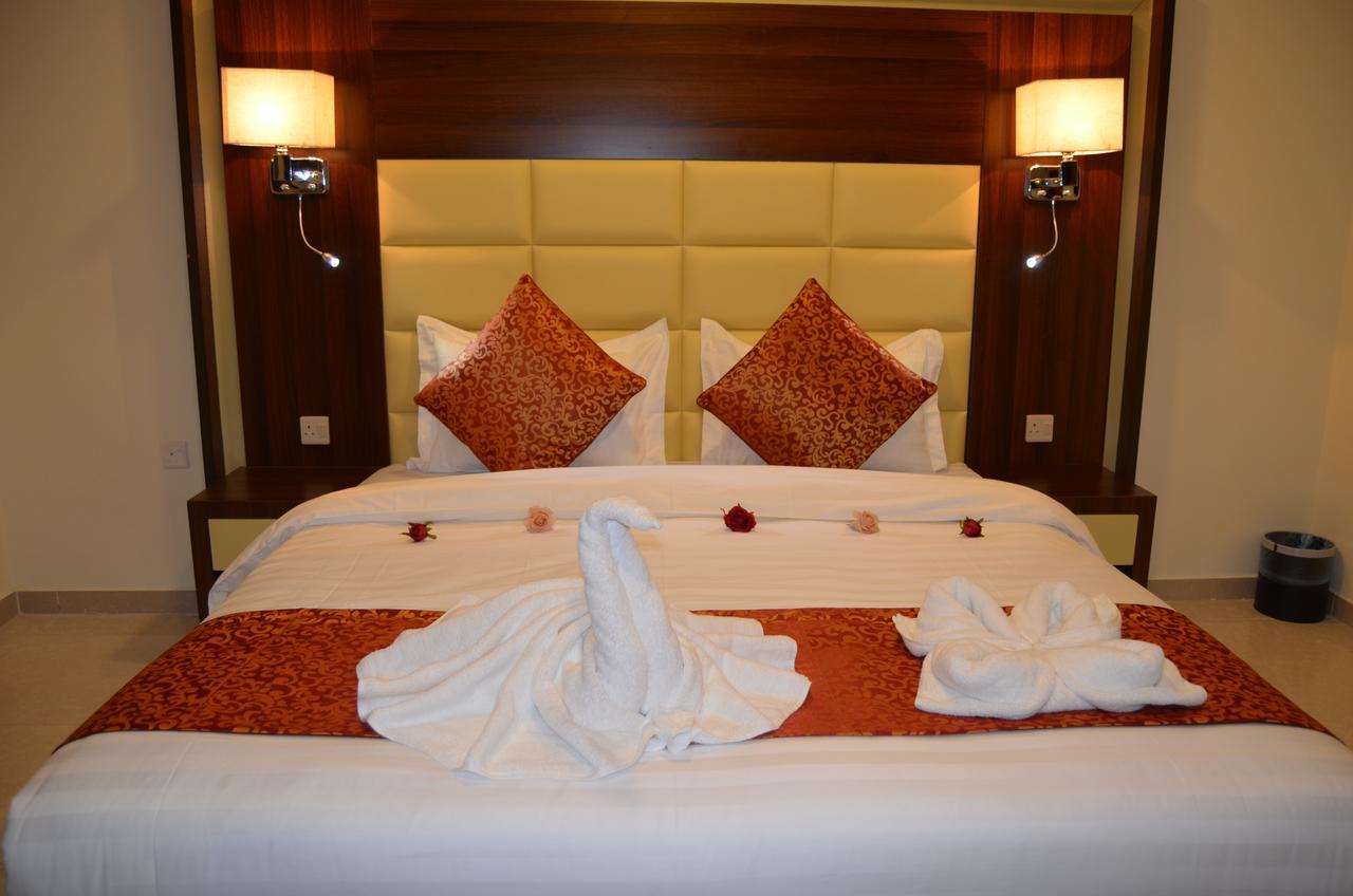 Aparthotel Lina Park 4 à Khobar Extérieur photo
