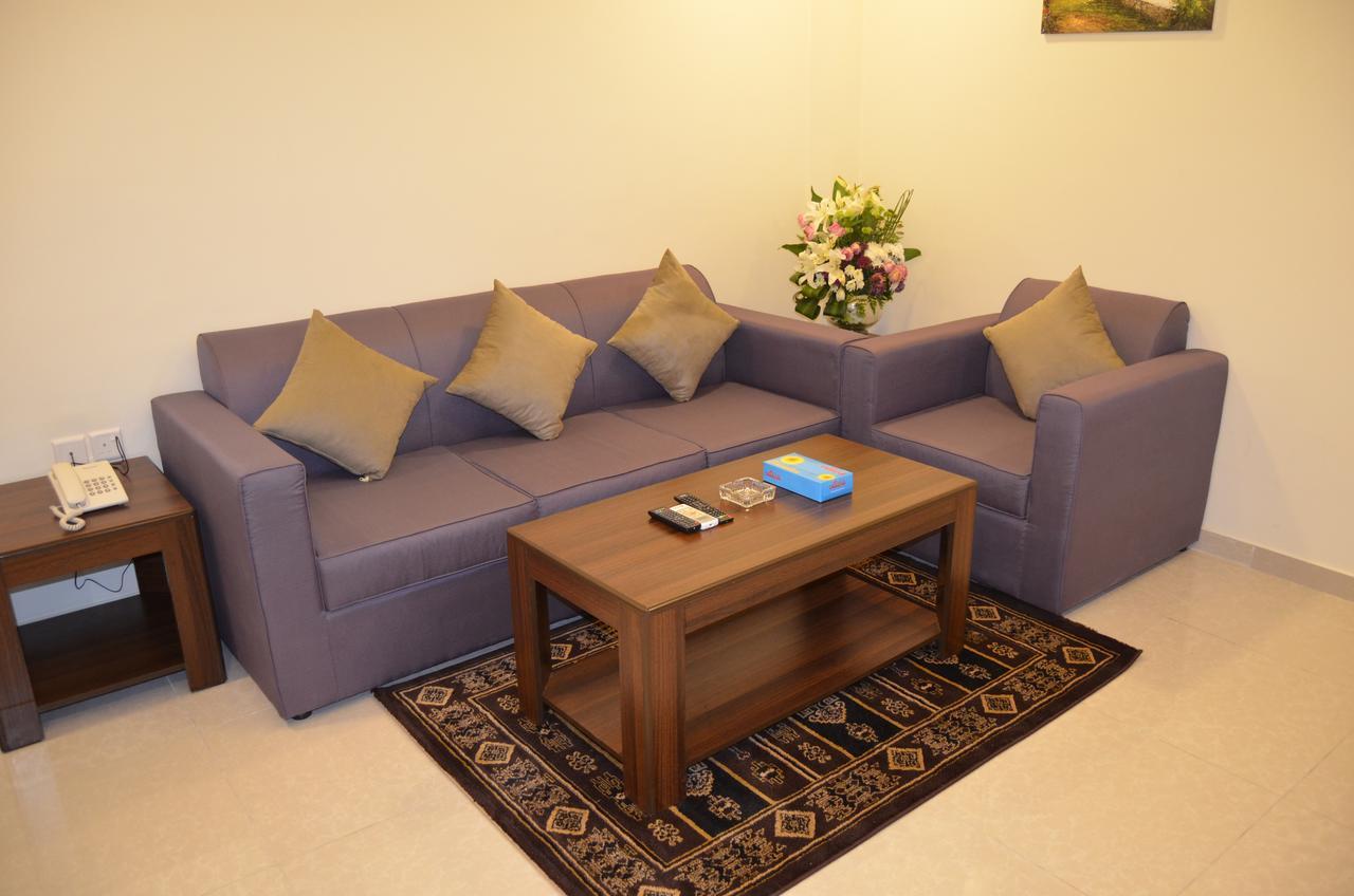 Aparthotel Lina Park 4 à Khobar Extérieur photo